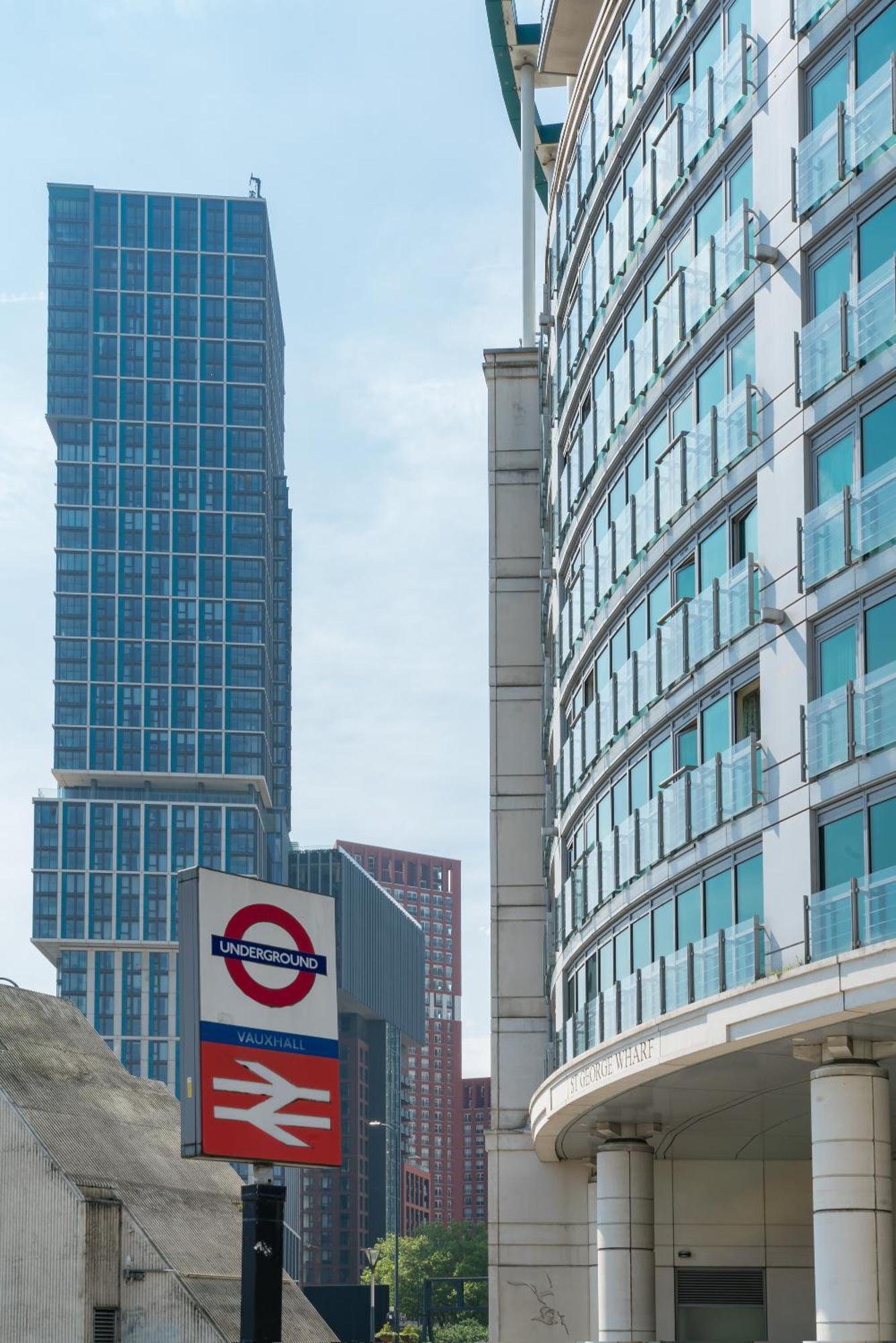 Vauxhall Luxury Manhattan ลอนดอน ภายนอก รูปภาพ